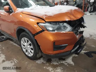 2017 Nissan Rogue SL with VIN JN8AT2MVXHW014000, listed as a IAAI auction lot 41836611 with 152,112 mi miles. Bid and sale history available at carsss.com. Image 6.
