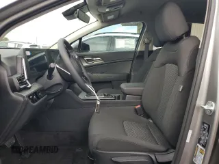 2025 Kia Sportage LX with VIN KNDPU3DF6S7341089, listed as a Copart auction lot 81027984 with 0 mi miles and Salvage Title. Bid and sale history available at carsss.com. Image 7.