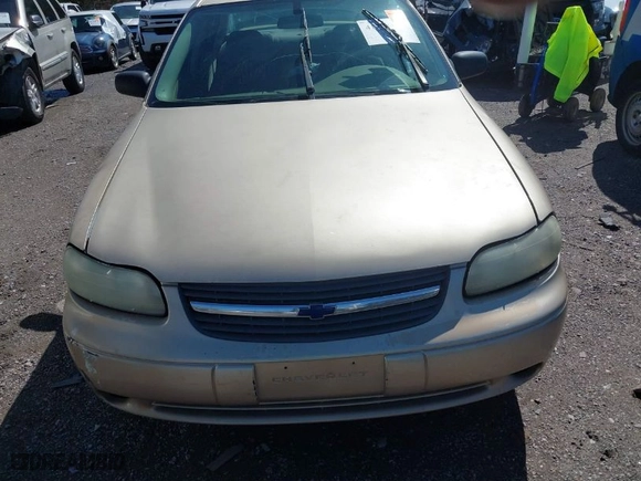 2005 Chevrolet Classic with VIN 1G1ND52F15M127258, listed as a IAAI auction lot 41748910 with 184,278 mi miles. Bid and sale history available at carsss.com. Image 6.