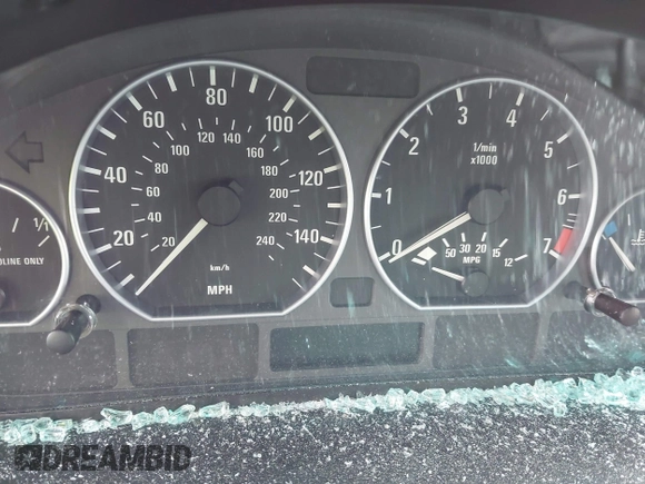 2003 BMW 3 Series 330xi z VIN WBAEW53433PG10406, wystawiony jako IAAI lot #41969841 z przebiegiem Nie podano mil oraz . Historia ofert i sprzedaży dostępna na DreamBid. Obrazek 7.