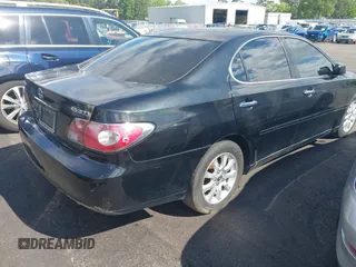 2003 Lexus ES 300 z VIN JTHBF30G530137539, wystawiony jako IAAI lot #42171390 z przebiegiem 145 688 mil mil oraz . Historia ofert i sprzedaży dostępna na DreamBid. Obrazek 4.