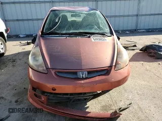 2007 Honda Fit Sport with VIN JHMGD38637S038204, listed as a Copart auction lot 84936024 with 199,066 mi miles and Salvage title. Bid and sale history available at DreamBid. Image 11.