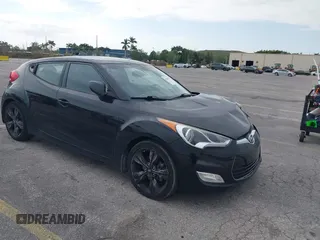 2017 Hyundai Veloster Value Edition with VIN KMHTC6AD9HU317347, listed as a IAAI auction lot 41800746 with 32,550 mi miles. Bid and sale history available at carsss.com. Image 1.