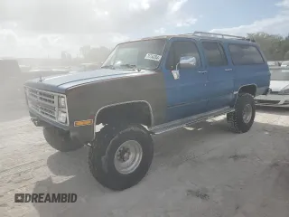 1988 Chevrolet Suburban z VIN 1GNEV16K8JF196619, wystawiony jako Copart lot #78754204 z przebiegiem 91 294 mil mil oraz Szkoda całkowita • Salvage title. Historia ofert i sprzedaży dostępna na DreamBid. Obrazek 1.
