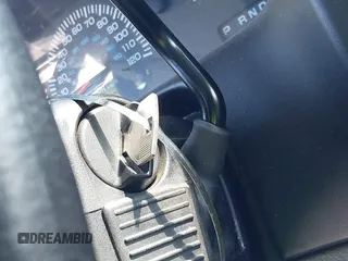 2000 Dodge Passenger z VIN 2B5WB35Z3YK120889, wystawiony jako IAAI lot #42363655 z przebiegiem Nie podano mil oraz . Historia ofert i sprzedaży dostępna na DreamBid. Obrazek 11.