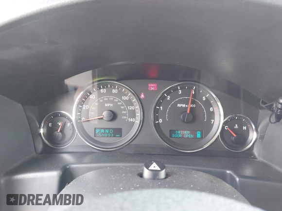 2006 Jeep Commander Limited с VIN 1J8HG58256C364240, выставлен на аукционе IAAI как лот 42597786 с пробегом 154 893 миль миль и . История ставок и продаж доступна на DreamBid. Изображение 7.