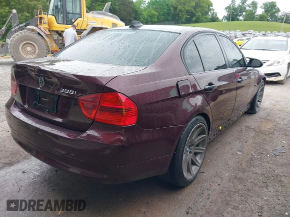 2007 BMW 3 Series 328i with VIN WBAVA33507KX78046, listed as a IAAI auction lot 42212796 with Not provided miles and . Bid and sale history available at DreamBid. Image 4.