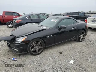 2014 Mercedes-Benz SLK-Class SLK 250 with VIN WDDPK4HAXEF089177, listed as a Copart auction lot 71158894 with 29,135 mi miles and Salvage Title. Bid and sale history available at carsss.com. Image 1.