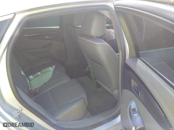 2015 Chevrolet Impala LTZ with VIN 2G1165S33F9105842, listed as a IAAI auction lot 41781501 with 171,821 mi miles. Bid and sale history available at carsss.com. Image 8.