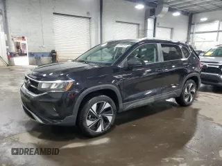2024 Volkswagen Taos SE z VIN 3VVVX7B23RM075425, wystawiony jako Copart lot #43230455 z przebiegiem 10 015 mil mil oraz Szkoda całkowita • Salvage title. Historia ofert i sprzedaży dostępna na DreamBid. Obrazek 1.