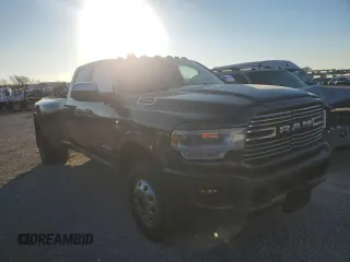 2021 Ram 3500 Laramie with VIN 3C63RRJL1MG528252, listed as a Copart auction lot 88440125 with 305,626 mi miles and Clean Title. Bid and sale history available at carsss.com. Image 4.