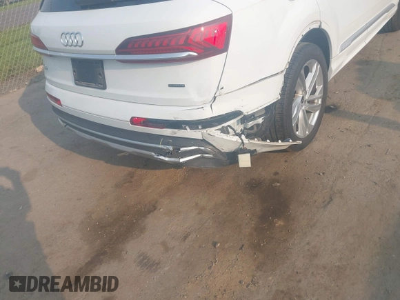 2022 Audi Q7 Premium Plus with VIN WA1LJBF70ND014081, listed as a IAAI auction lot 42403771 with 20,073 mi miles and . Bid and sale history available at DreamBid. Image 6.
