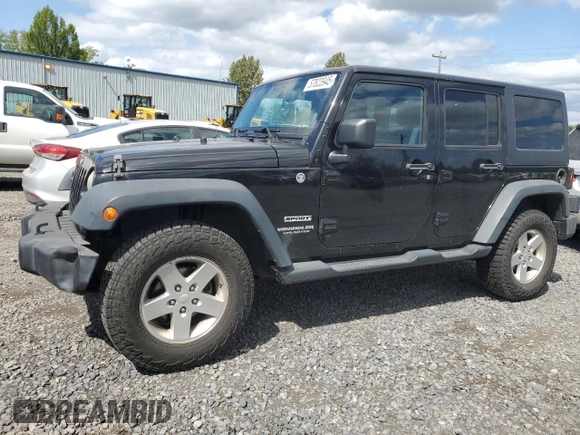 2013 Jeep Wrangler Unlimited Sport z VIN 1C4HJWDG2DL698061, wystawiony jako Copart lot #57823945 z przebiegiem 144 558 mil mil oraz Czysty tytuł • Clean title. Historia ofert i sprzedaży dostępna na DreamBid. Obrazek 1.