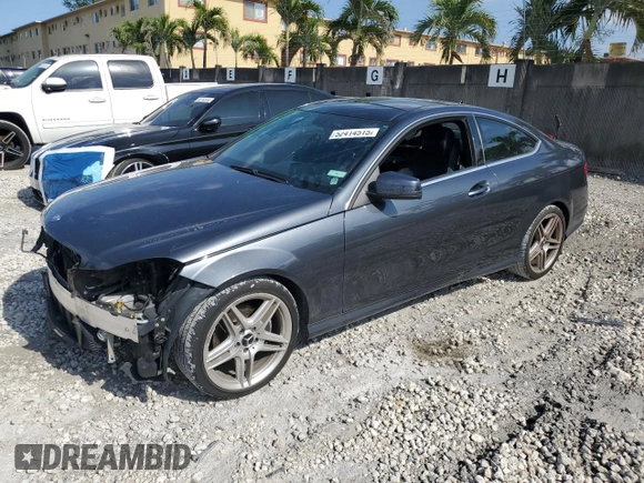 2013 Mercedes-Benz C 250 с VIN WDDGJ4HB5DG046015, выставлен на аукционе Copart как лот 52414515 с пробегом 91 706 миль миль и Списание • Salvage title. История ставок и продаж доступна на DreamBid. Изображение 1.
