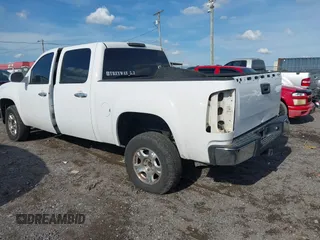 2008 GMC Sierra 1500 SLE1 z VIN 3GTEK13308G311110, wystawiony jako IAAI lot #42095136 z przebiegiem 166 626 mil mil oraz . Historia ofert i sprzedaży dostępna na DreamBid. Obrazek 3.