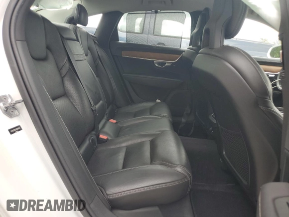 2017 Volvo S90 Inscription с VIN YV1A22ML9H1008614, выставлен на аукционе Copart как лот 55606895 с пробегом 43 242 миль миль и Списание • Salvage title. История ставок и продаж доступна на DreamBid. Изображение 10.