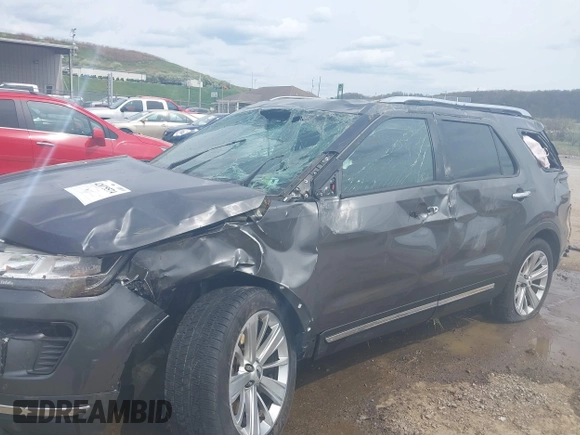 2018 Ford Explorer Limited z VIN 1FM5K8F88JGC24861, wystawiony jako IAAI lot #42075574 z przebiegiem 85 785 mil mil oraz . Historia ofert i sprzedaży dostępna na DreamBid. Obrazek 6.