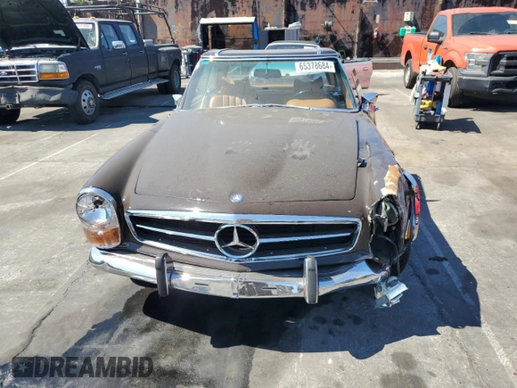1970 Mercedes-Benz SL with VIN 11304412015305, listed as a Copart auction lot 65378684 with 83,202 mi miles and Salvage title. Bid and sale history available at DreamBid. Image 5.