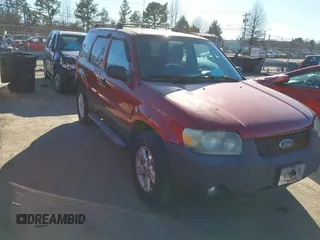 2006 Ford Escape XLT with VIN 1FMYU93Z16KC14350, listed as a IAAI auction lot 41708171 with 237,180 mi miles. Bid and sale history available at carsss.com. Image 1.