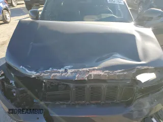 2022 Jeep Grand Cherokee Laredo with VIN 1C4RJHAGXN8598721, listed as a Copart auction lot 83541784 with 5,802 mi miles and Salvage title. Bid and sale history available at DreamBid. Image 12.