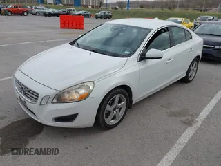 2012 Volvo S60 T5 with VIN YV1622FSXC2104622, listed as a IAAI auction lot 41844181 with 212,296 mi miles. Bid and sale history available at carsss.com. Image 2.