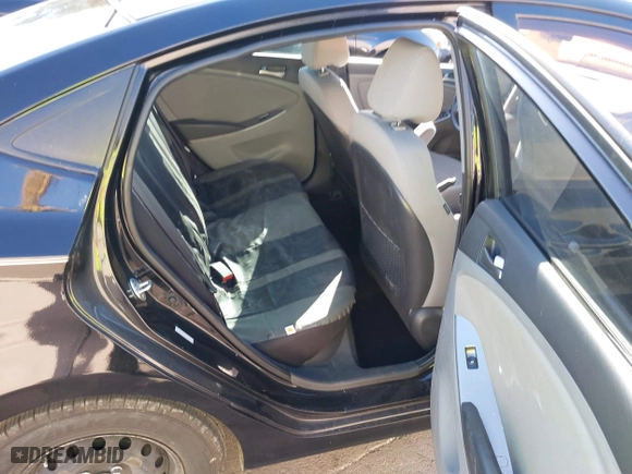 2017 Hyundai Accent SE with VIN KMHCT4AE3HU352236, listed as a IAAI auction lot 41823289 with 52,203 mi miles. Bid and sale history available at carsss.com. Image 8.