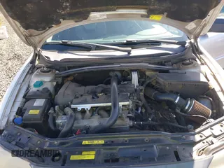 2005 Volvo XC70 with VIN YV1SZ592351183275, listed as a IAAI auction lot 41857415 with 180,934 mi miles and . Bid and sale history available at DreamBid. Image 10.