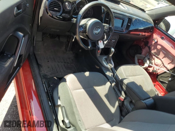 2019 Volkswagen Beetle S с VIN 3VWFD7AT6KM710758, выставлен на аукционе Copart как лот 69589594 с пробегом 94 316 миль миль и Списание • Salvage title. История ставок и продаж доступна на DreamBid. Изображение 8.