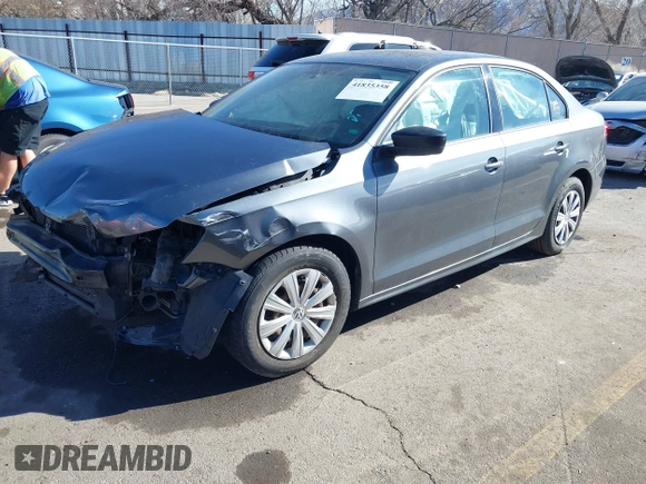 2014 Volkswagen Jetta S z VIN 3VW2K7AJ7EM275448, wystawiony jako IAAI lot #41835358 z przebiegiem 149 272 mil mil oraz . Historia ofert i sprzedaży dostępna na DreamBid. Obrazek 17.