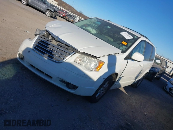2008 Chrysler Town & Country Touring with VIN 2A8HR54P78R776956, listed as a IAAI auction lot 41018187 with 201,542 mi miles and . Bid and sale history available at DreamBid. Image 18.
