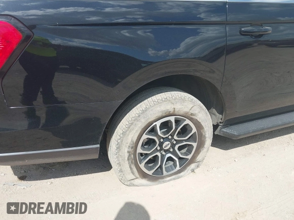 2024 Ford Expedition Max XLT with VIN 1FMJK1H84REA38728, listed as a IAAI auction lot 42584846 with 44,147 mi miles and . Bid and sale history available at DreamBid. Image 6.
