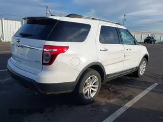 2013 Ford Explorer XLT with VIN 1FM5K8D89DGA59300, listed as a IAAI auction lot 41669118 with 129,174 mi miles and . Bid and sale history available at DreamBid. Image 4.
