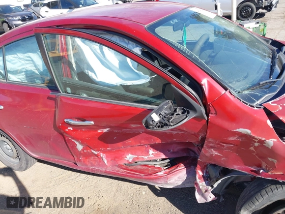 2015 Nissan Versa SV with VIN 3N1CN7APXFL906108, listed as a IAAI auction lot 41674926 with 135,613 mi miles. Bid and sale history available at carsss.com. Image 12.