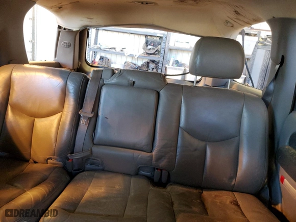 2003 Chevrolet Tahoe LT with VIN 1GNEC13Z83R126529, listed as a Copart auction lot 48172555 with 275,509 mi miles and Salvage Title. Bid and sale history available at carsss.com. Image 10.