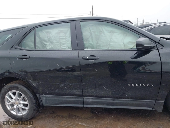 2024 Chevrolet Equinox LS with VIN 3GNAXHEGXRL334662, listed as a IAAI auction lot 41727752 with 204 mi miles. Bid and sale history available at carsss.com. Image 13.