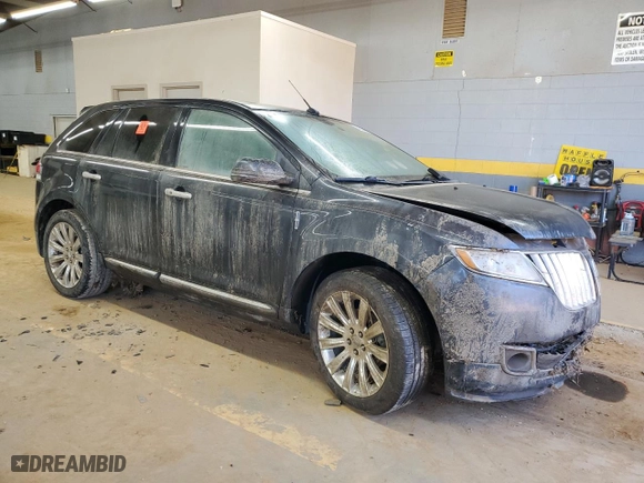 2013 Lincoln MKX with VIN 2LMDJ8JK1DBL13592, listed as a Copart auction lot 46244815 with 0 mi miles and Non Repairable. Bid and sale history available at carsss.com. Image 4.