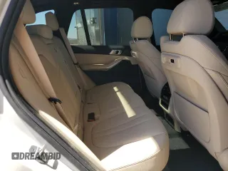 2020 BMW X5 xDrive40i with VIN 5UXCR6C0XL9B21721, listed as a Copart auction lot 53701205 with 31,397 mi miles and Salvage Title. Bid and sale history available at carsss.com. Image 11.