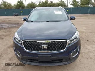 2016 Kia Sorento LX with VIN 5XYPG4A35GG115952, listed as a IAAI auction lot 41868467 with 96,000 mi miles. Bid and sale history available at carsss.com. Image 12.
