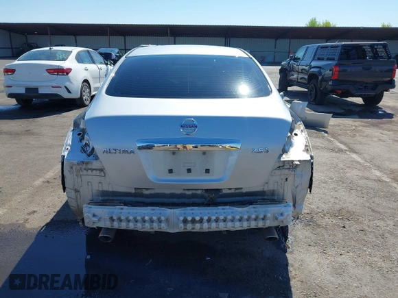 2012 Nissan Altima S z VIN 1N4AL2AP1CC230853, wystawiony jako IAAI lot #42761904 z przebiegiem 225 666 mil mil oraz . Historia ofert i sprzedaży dostępna na DreamBid. Obrazek 17.