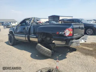 2002 Chevrolet Silverado 1500 LS with VIN 1GCEK14T02Z111673, listed as a Copart auction lot 68922974 with 0 mi miles and Clean Title. Bid and sale history available at carsss.com. Image 2.