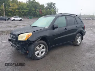 2005 Toyota RAV4 with VIN JTEHD20V550047767, listed as a IAAI auction lot 40388030 with 167,988 mi miles. Bid and sale history available at carsss.com. Image 2.