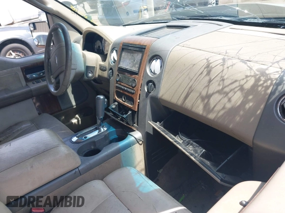 2004 Ford F-150 XLT with VIN 1FTPW14524KD13974, listed as a IAAI auction lot 42054083 with 282,090 mi miles and . Bid and sale history available at DreamBid. Image 5.