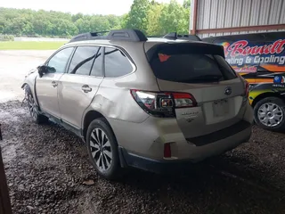 2017 Subaru Outback Limited z VIN 4S4BSANC4H3311352, wystawiony jako IAAI lot #42244289 z przebiegiem 134 858 mil mil oraz . Historia ofert i sprzedaży dostępna na DreamBid. Obrazek 3.
