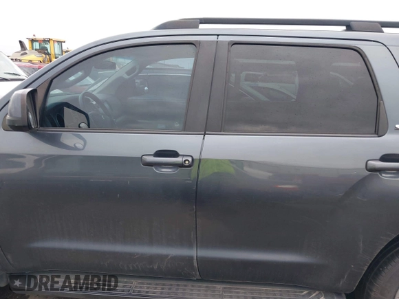 2010 Toyota Sequoia SR5 with VIN 5TDBW5G16AS032243, listed as a IAAI auction lot 41568907 with 213,838 mi miles. Bid and sale history available at carsss.com. Image 14.