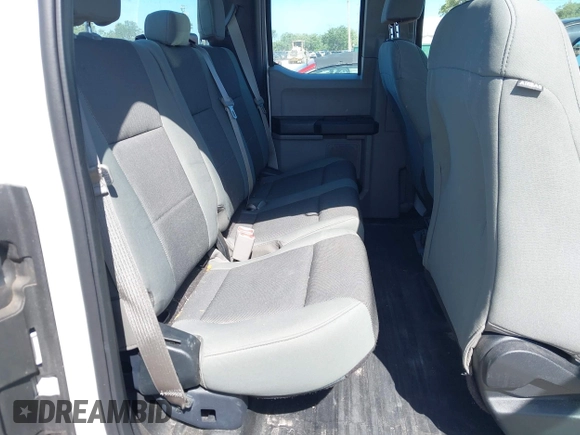 2016 Ford F-150 XL with VIN 1FTEX1CP4GFC85325, listed as a IAAI auction lot 41949318 with 252,263 mi miles and . Bid and sale history available at carsss.com. Image 8.