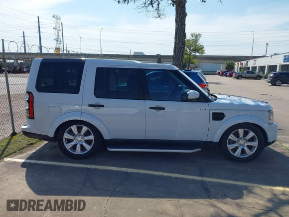 2016 Land Rover LR4 HSE z VIN SALAG2V66GA780737, wystawiony jako IAAI lot #41706661 z przebiegiem 98 555 mil mil oraz . Historia ofert i sprzedaży dostępna na DreamBid. Obrazek 14.