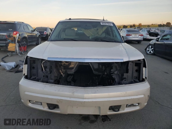 2004 Cadillac Escalade EXT z VIN 3GYEK62N94G256810, wystawiony jako Copart lot #85347844 z przebiegiem Nie podano mil oraz Szkoda całkowita • Salvage title. Historia ofert i sprzedaży dostępna na DreamBid. Obrazek 5.