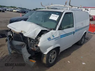 2005 Chevrolet Astro Cargo with VIN 1GCDM19X75B113130, listed as a IAAI auction lot 42027938 with Not Provided miles. Bid and sale history available at carsss.com. Image 17.