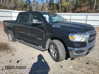 2020 Ram 1500 Big Horn z VIN 1C6RRFFG3LN233051, wystawiony jako Copart lot #89117455 z przebiegiem 43 191 mil mil oraz Szkoda całkowita • Salvage title. Historia ofert i sprzedaży dostępna na DreamBid. Obrazek 4.