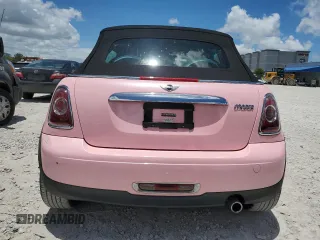 2013 MINI Convertible with VIN WMWZN3C50DT568977, listed as a Copart auction lot 60726495 with 86,319 mi miles and Clean title. Bid and sale history available at DreamBid. Image 6.